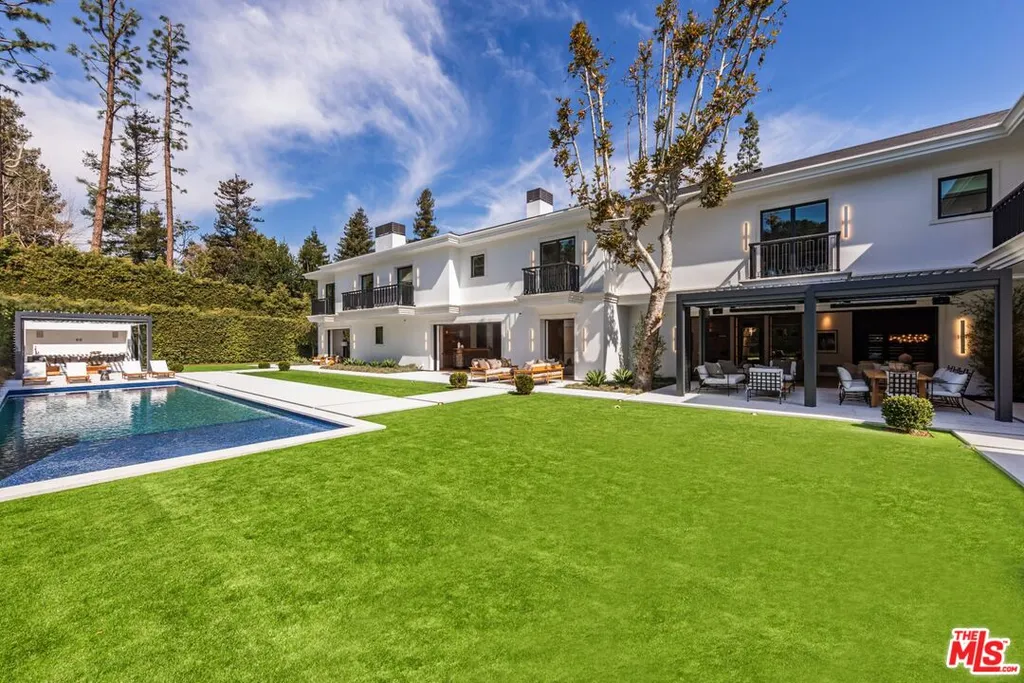927 N Whittier Dr, Beverly Hills